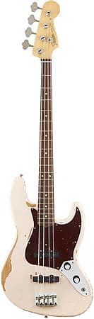 цена Fender Flea Jazz Bass Roadworn Shell Pink W/B