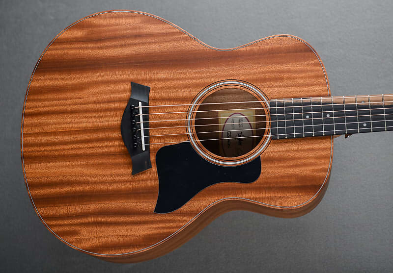 

GS Mini-e Красное дерево Taylor