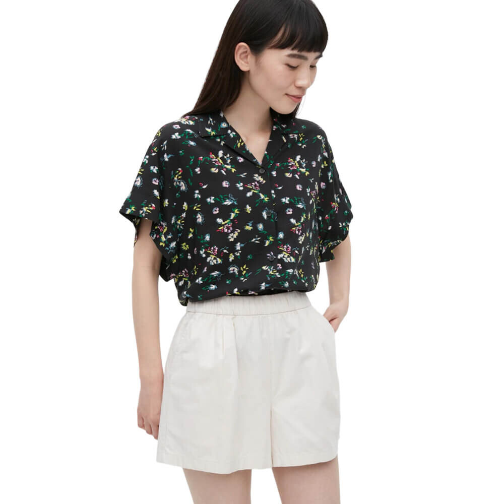 

Рубашка Uniqlo Printed Short Sleeved, черный