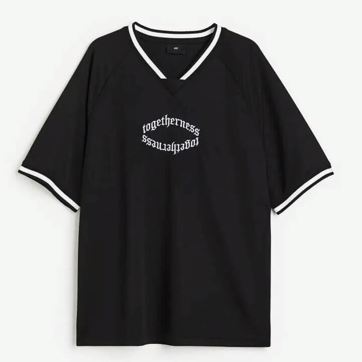 

Футболка оверсайз H&M Togetherness Fit Printed Mesh, черный/белый