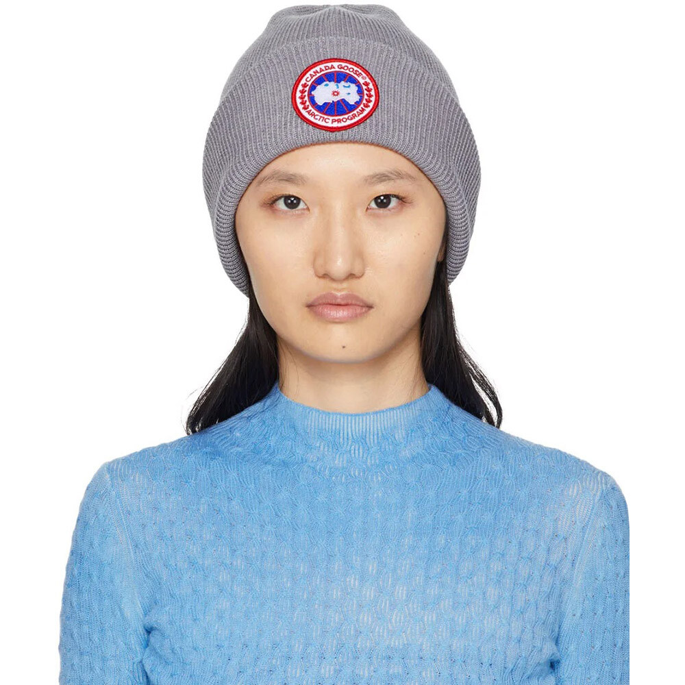 

Шапка Canada Goose Arctic Disc, серый