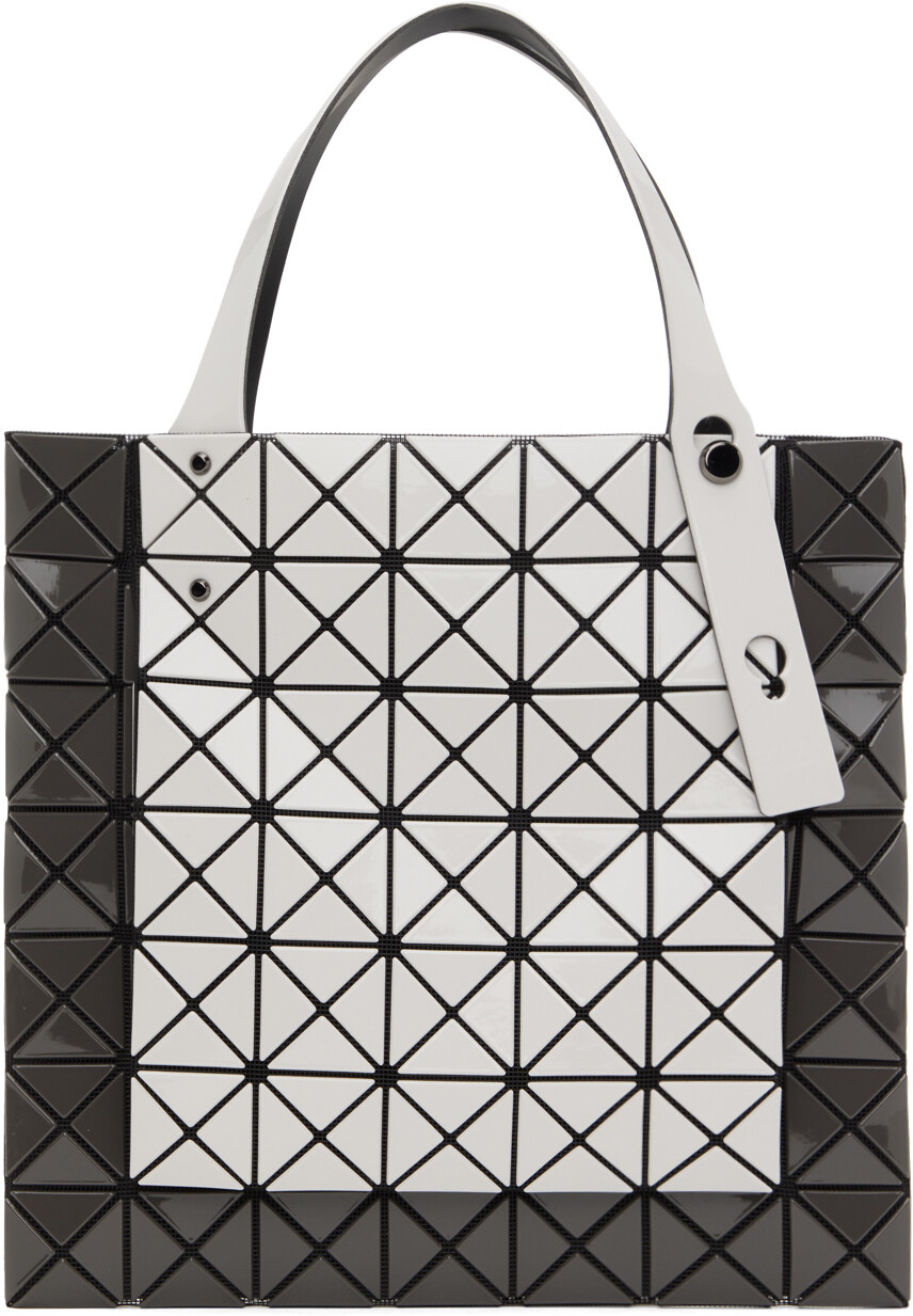 

Серая объемная сумка-тоут Prism Kangaroo Bao Bao Issey Miyake