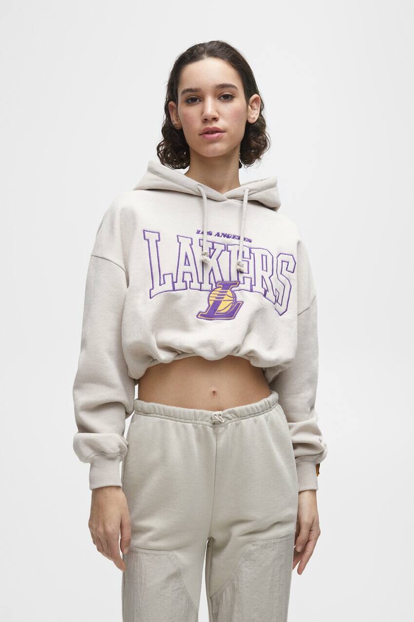 

Толстовка НБА Лос-Анджелес Лейкерс Pull&Bear, песочный