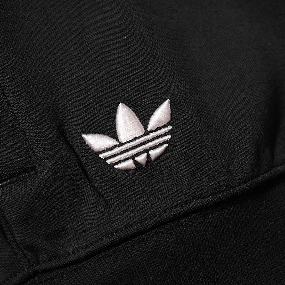 

Спортивная футболка Neuclassics Adidas