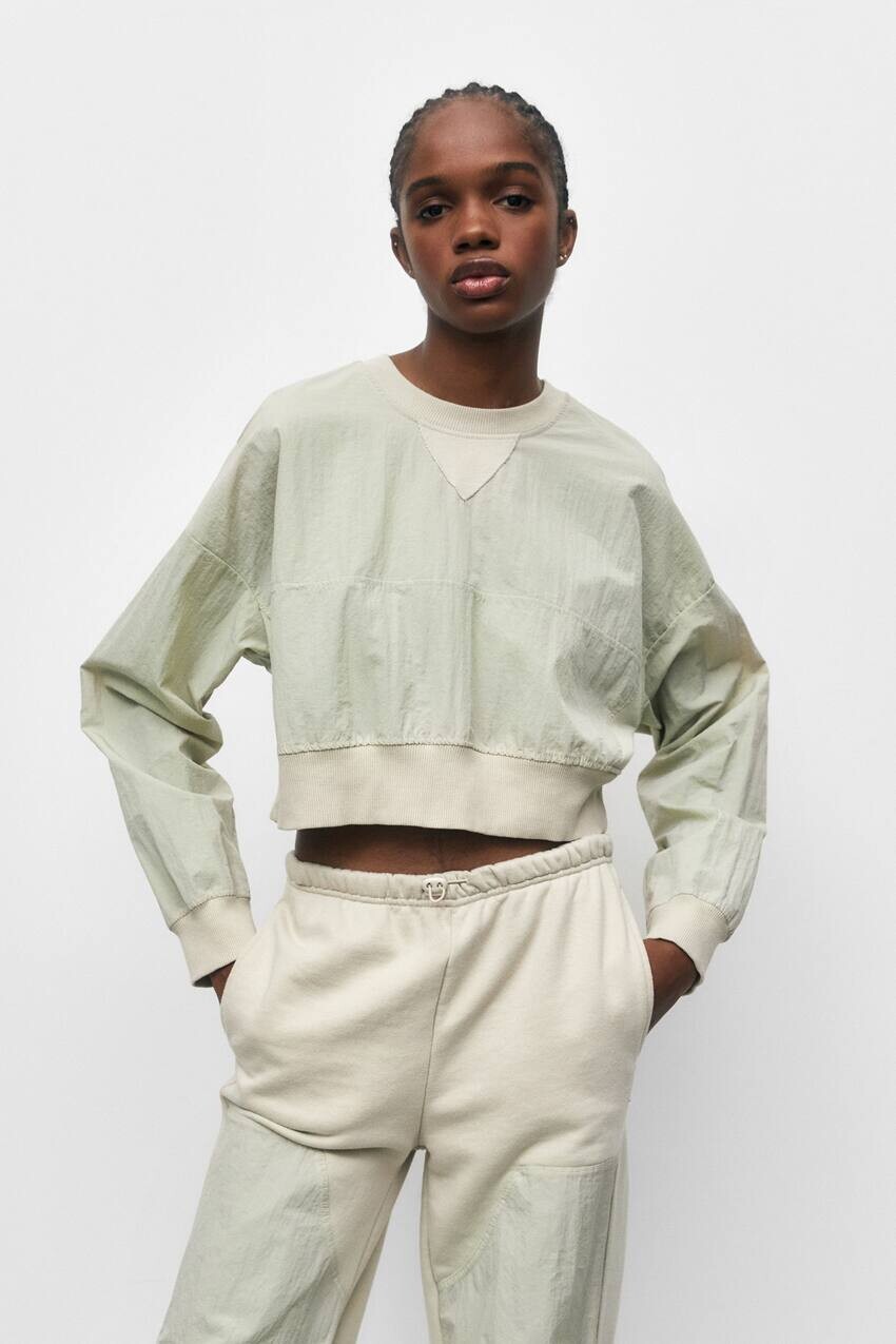 

Укороченная толстовка из контрастной ткани Pull&Bear, серый