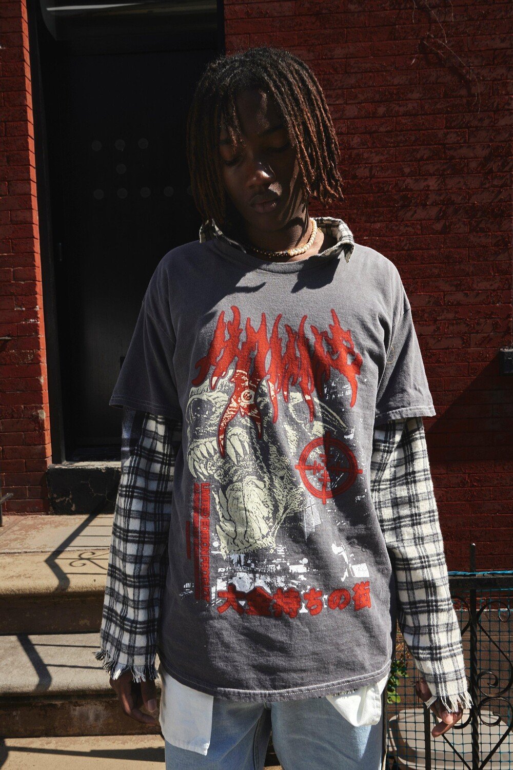 

Футболка oversize overdyed on target homme Boohoo, угольный