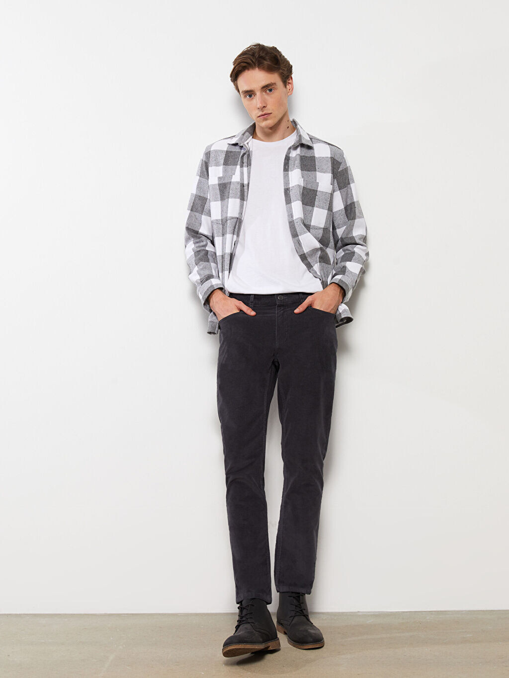 

Бархатные мужские брюки Slim Fit LCWAIKIKI Classic, Серый