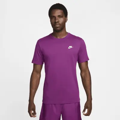 

Футболка Nike Sportswear Club, цвет Viotech