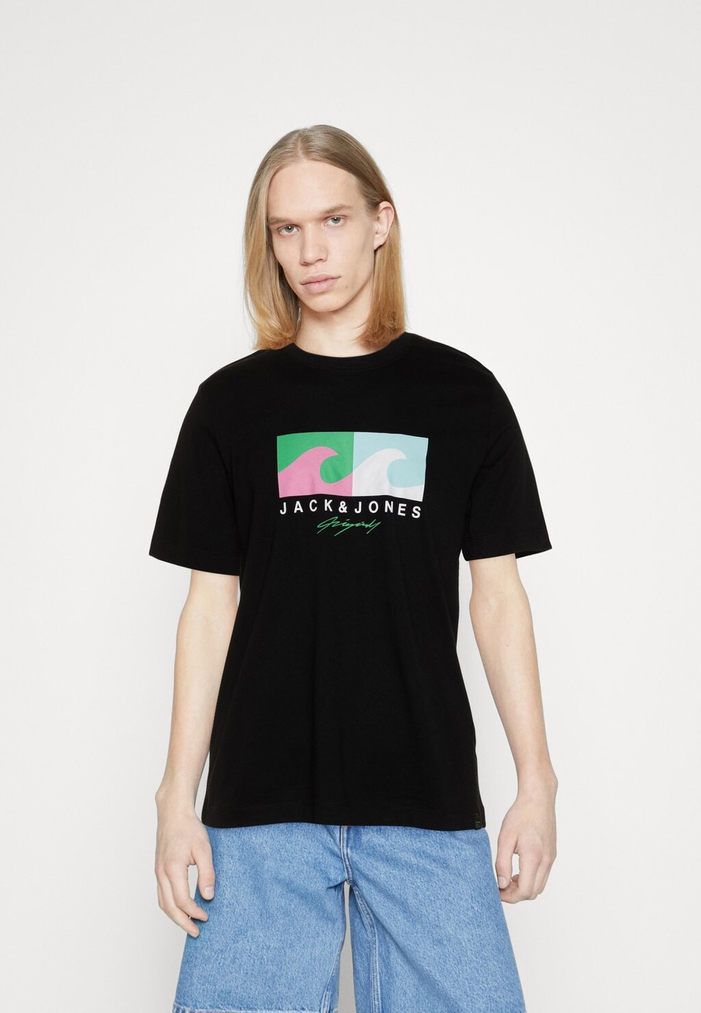 

Футболка с принтом Jack & Jones, черный