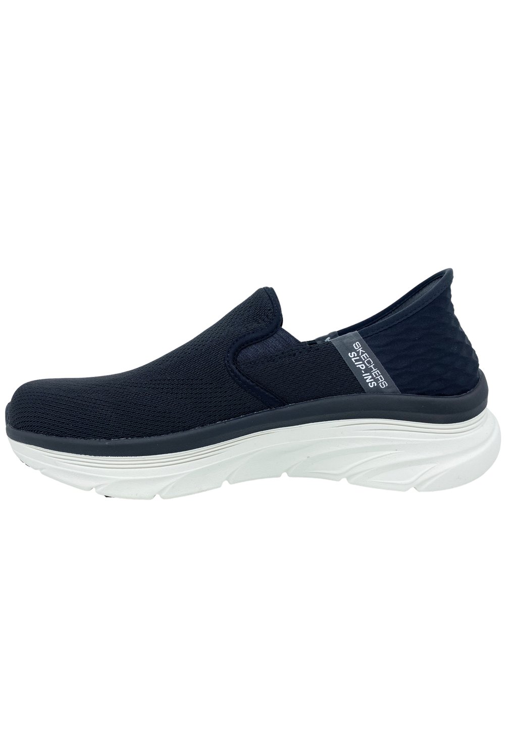Кроссовки низкие DLUX WALKER Skechers Sport, цвет black кроссовки skechers sport d lux walker plum knit blue trim