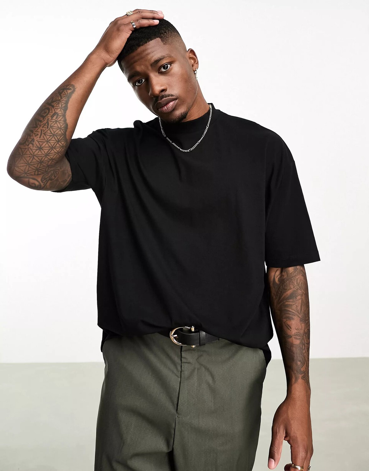 

Футболка Asos Design Oversized Fit With Turtle Neck, черный