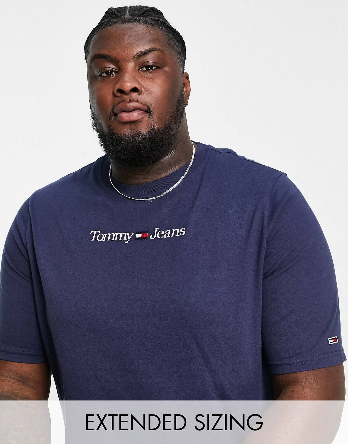 

Темно-синяя футболка с линейным логотипом Tommy Jeans Big & Tall, Синий