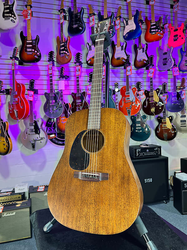 

Акустическая гитара для левшей Martin D-15M, натуральный