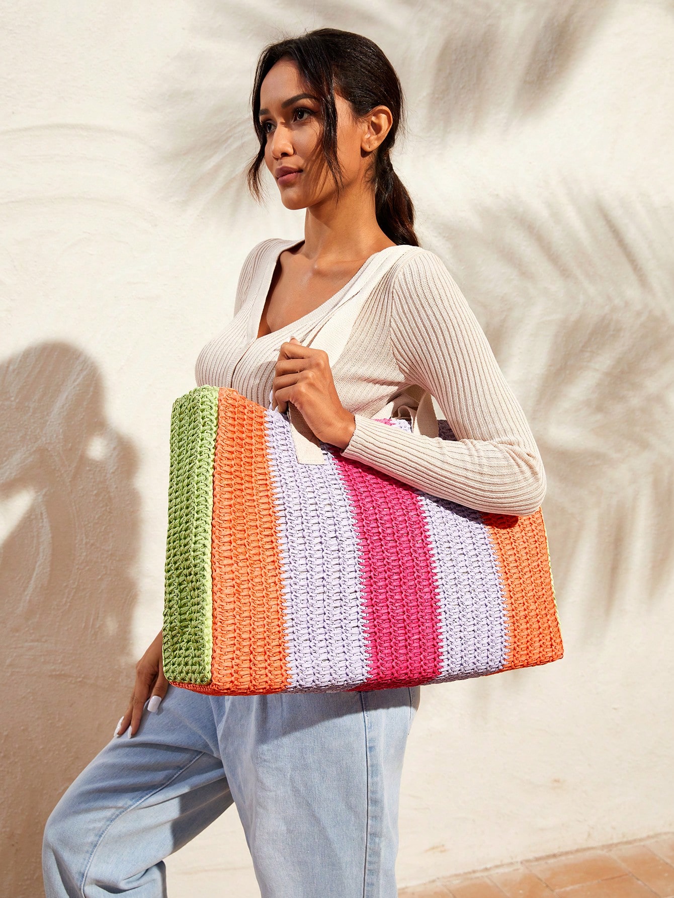 цена SHEIN VCAY Красочная женская тканая сумка с полыми отверстиями, многоцветный