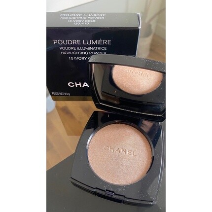 

New Lumiere Powder Illuminating Face Powder 10 Ivory Gold, Chanel, Серый