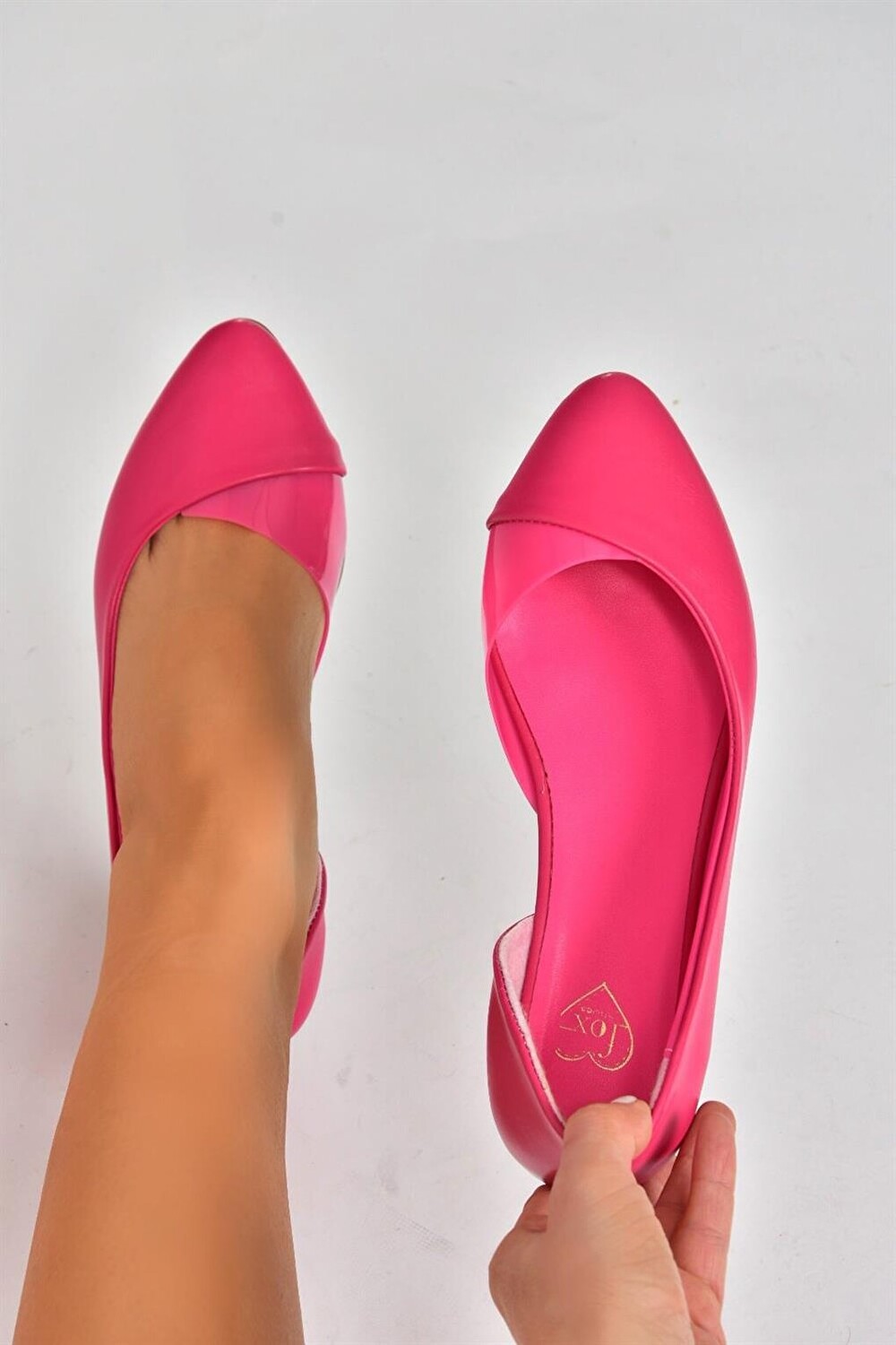 

Повседневные женские балетки цвета фуксии P726143009 Fox Shoes