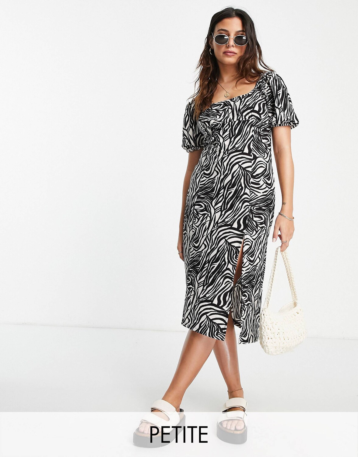 

Платье миди с пышными рукавами и зеброй Miss Selfridge Petite