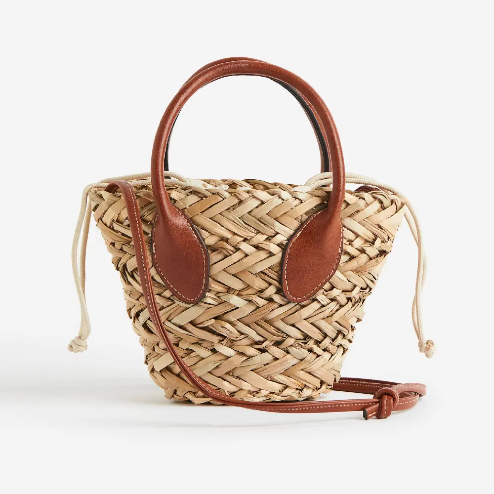 

Сумка H&M Shoulder with Drawstring, бежевый/коричневый
