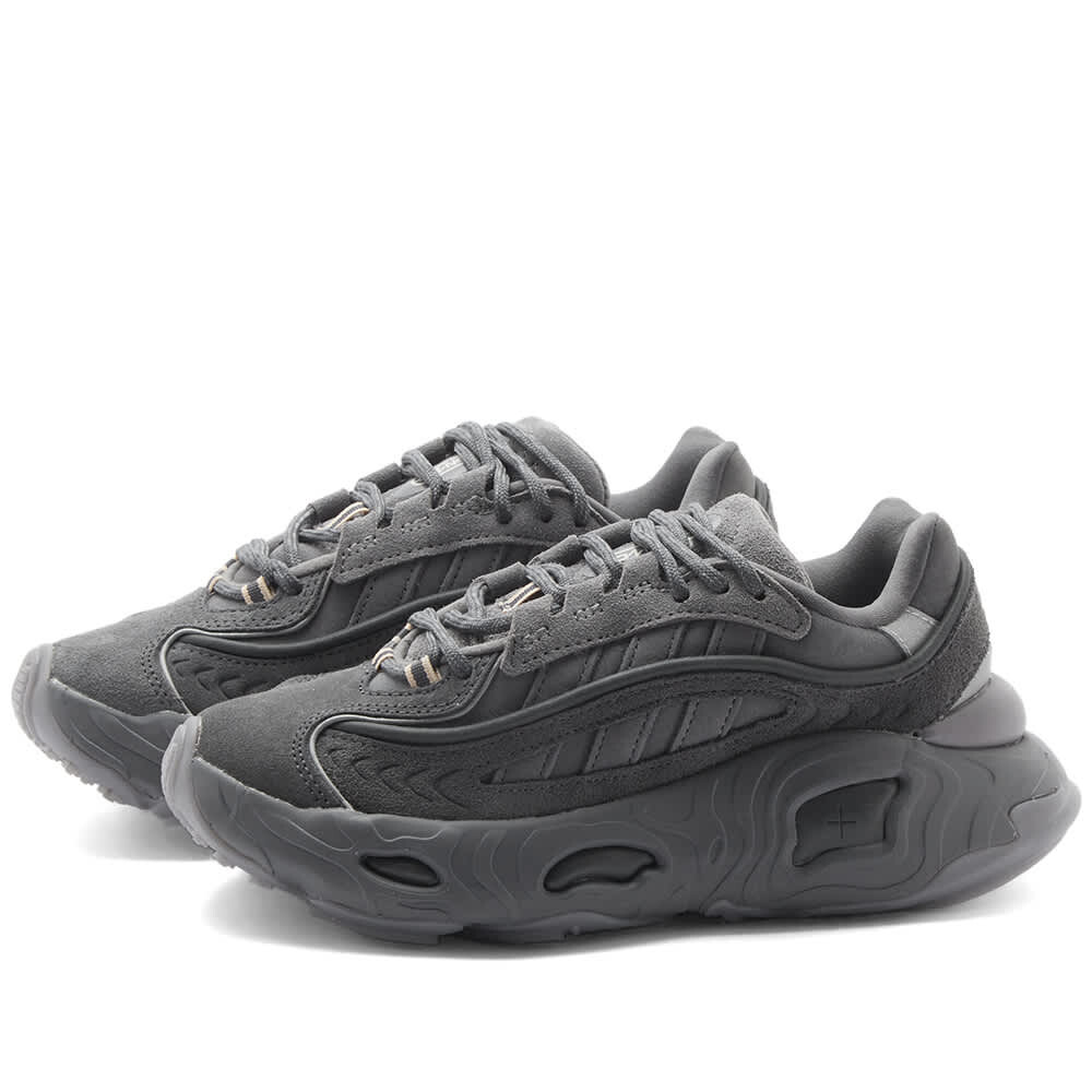 

Кроссовки Adidas Oznova