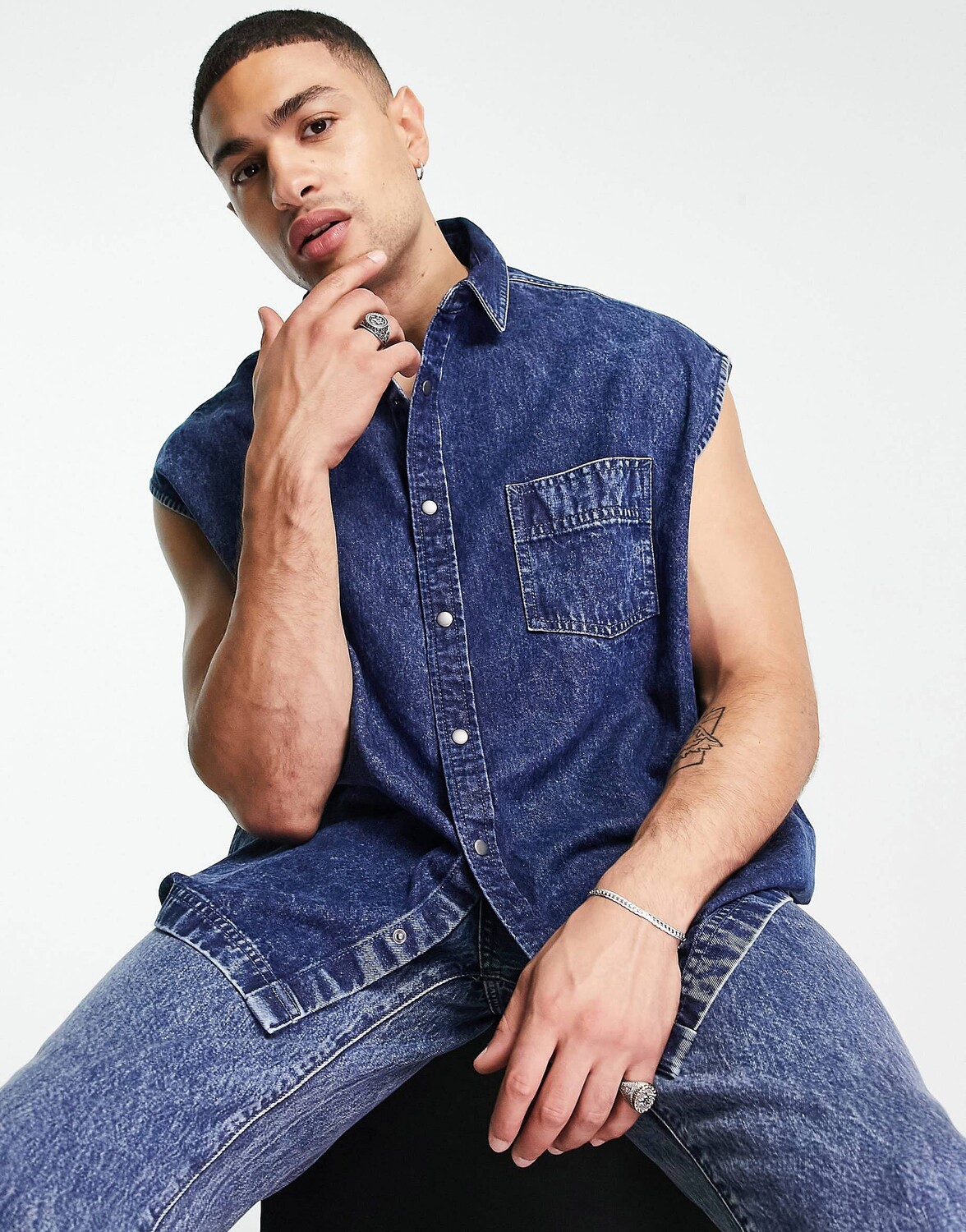 

Синяя джинсовая рубашка оверсайз без рукавов ASOS DESIGN