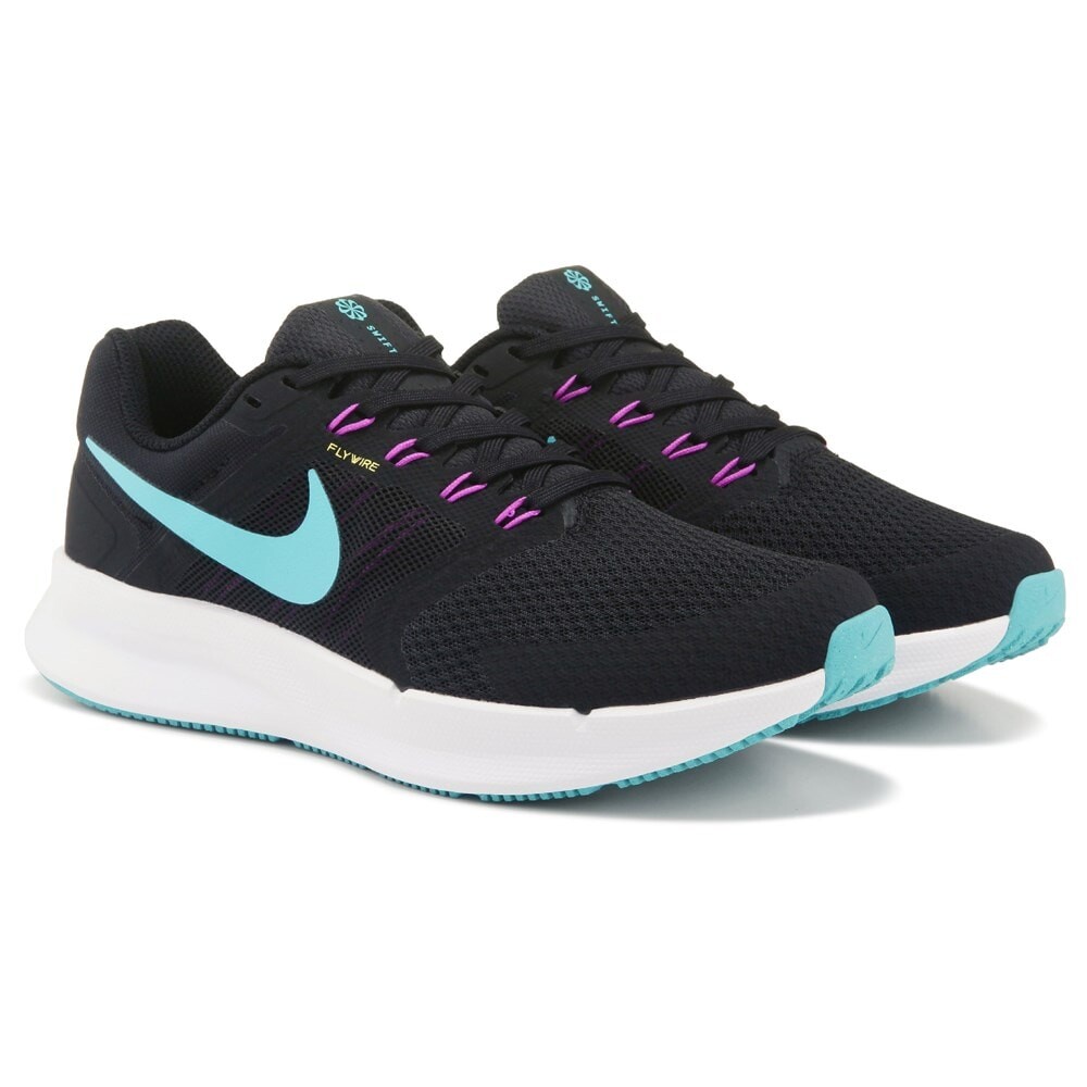 

Женские беговые кроссовки Run Swift 3 среднего/широкого размера Nike, черный