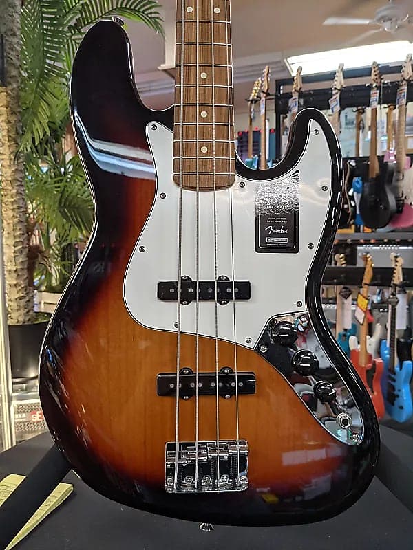 Fender Player Jazz Bass, накладка на гриф Pau Ferro, 3 цвета Sunburst Player Jazz Bass, Pau Ferro Fingerboard, 3-Color Sunburst