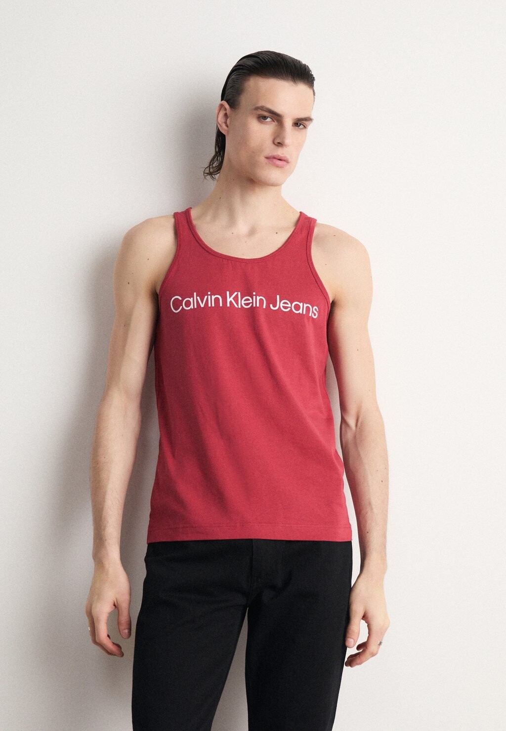 

Топ INSTITUTIONAL LOGO TANK Calvin Klein Jeans, цвет garnet