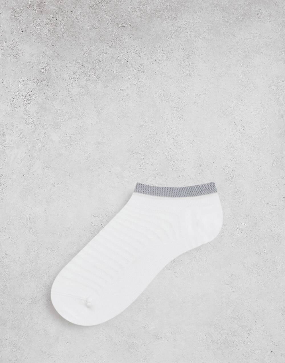 

Белые легкие кроссовки-невидимки унисекс Nike Running Spark