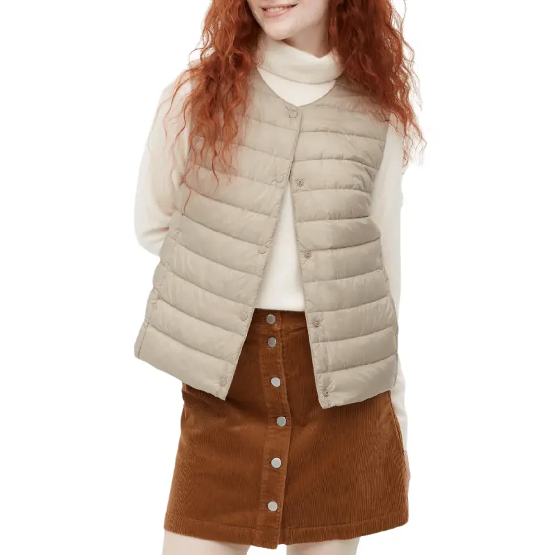 

Жилет на пуху Uniqlo Ultra light down compact, бежевый