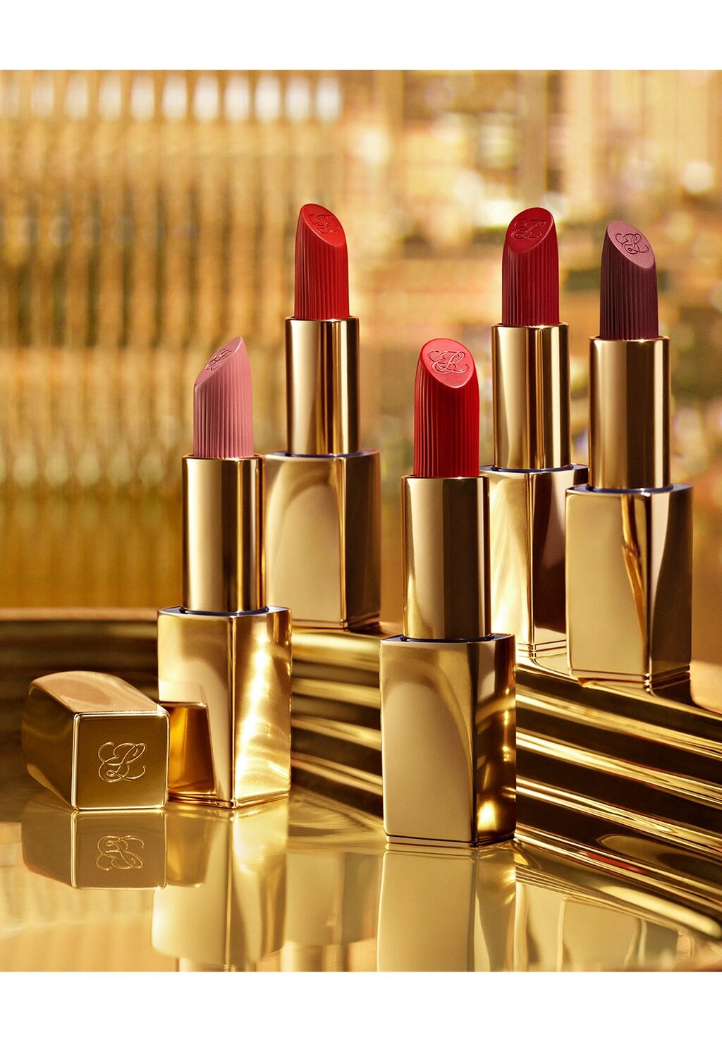 

Губная помада Pure Color Matte Lipstick ESTÉE LAUDER, цвет Change The World