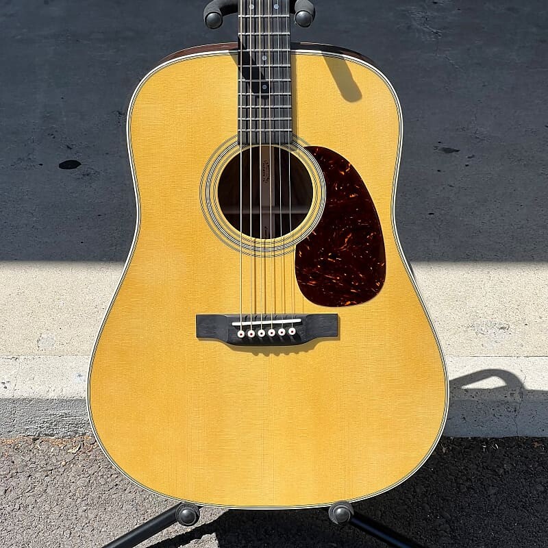 

Martin Custom One-Off D14f палисандр из дикого зерна CMDFGLC21050120