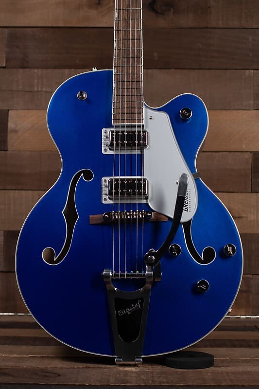 

Gretsch G5420T Electromatic Classic Hollow Body Single-Cut с Bigsby, Laurel FB, Azure Metallic G5420T Electromatic Classic Hollow Body Single-Cut with Bigsb...