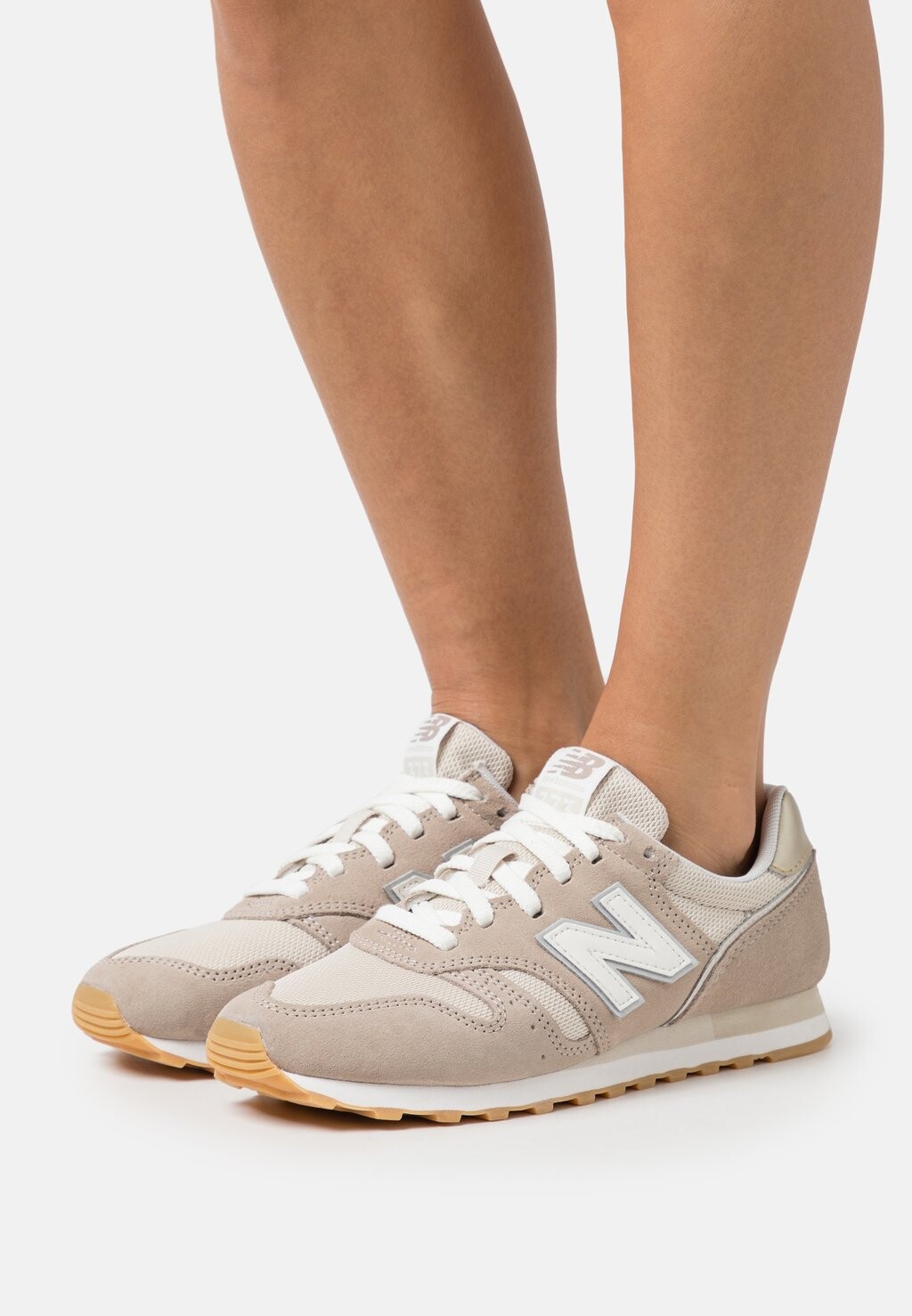 

Кроссовки New Balance