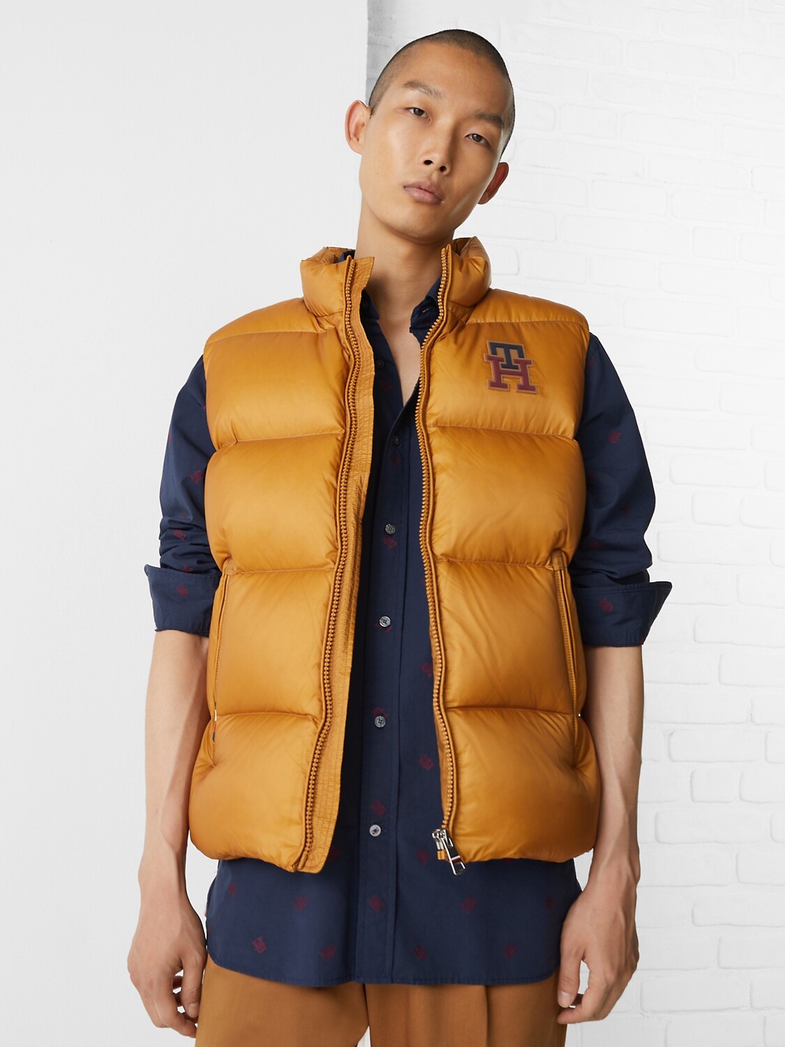 

Утепленный жилет th monogram Tommy Hilfiger, пустынный хаки