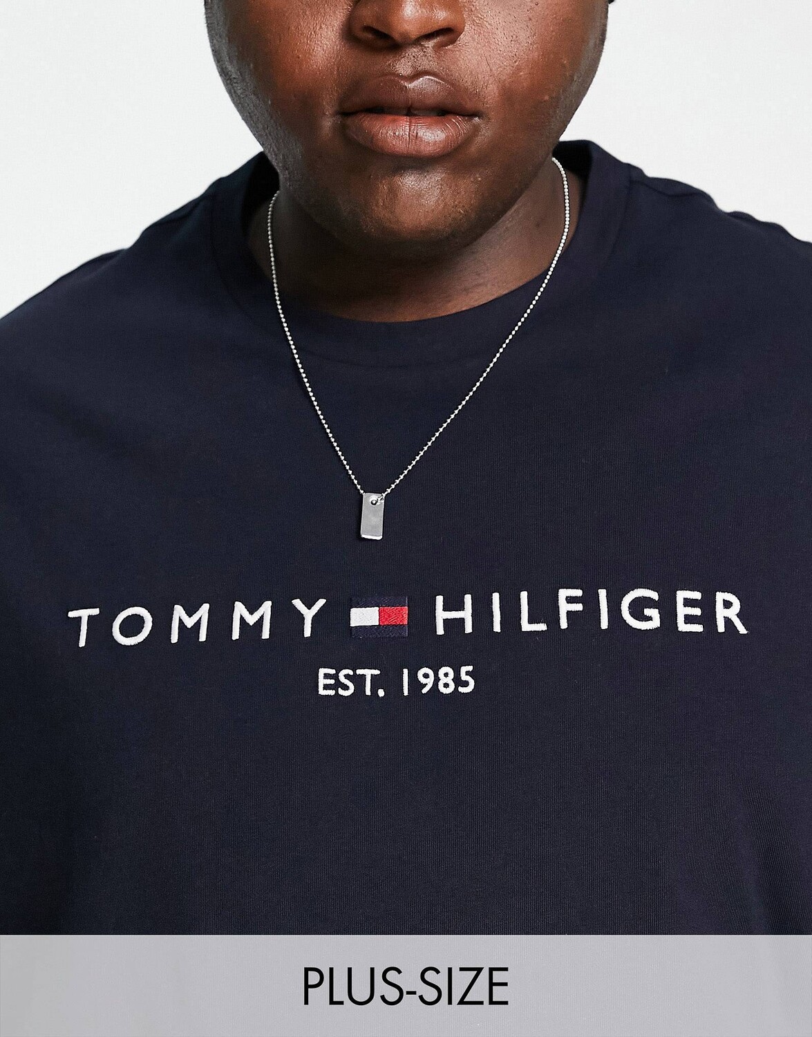 

Темно-синяя футболка с вышитым логотипом Tommy Hilfiger Big & Tall
