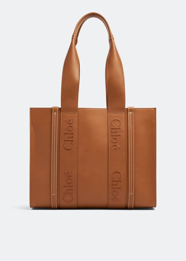 

Сумка-тоут CHLOÉ Woody medium tote bag, коричневый