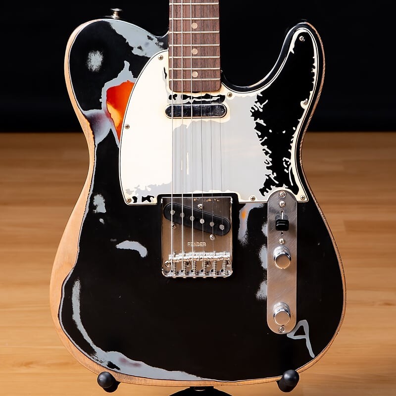 

Fender Joe Strummer Telecaster — черный, изношенный в дороге, SN MX22257849
