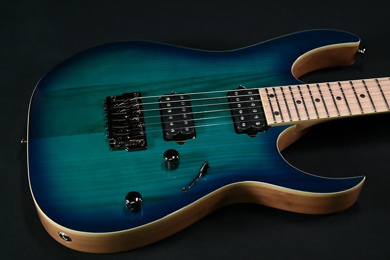 

Электрогитара Ibanez RG652AHMFXNGB RG Prestige 6str Electric Guitar w/Case - Nebula Green Burst 725