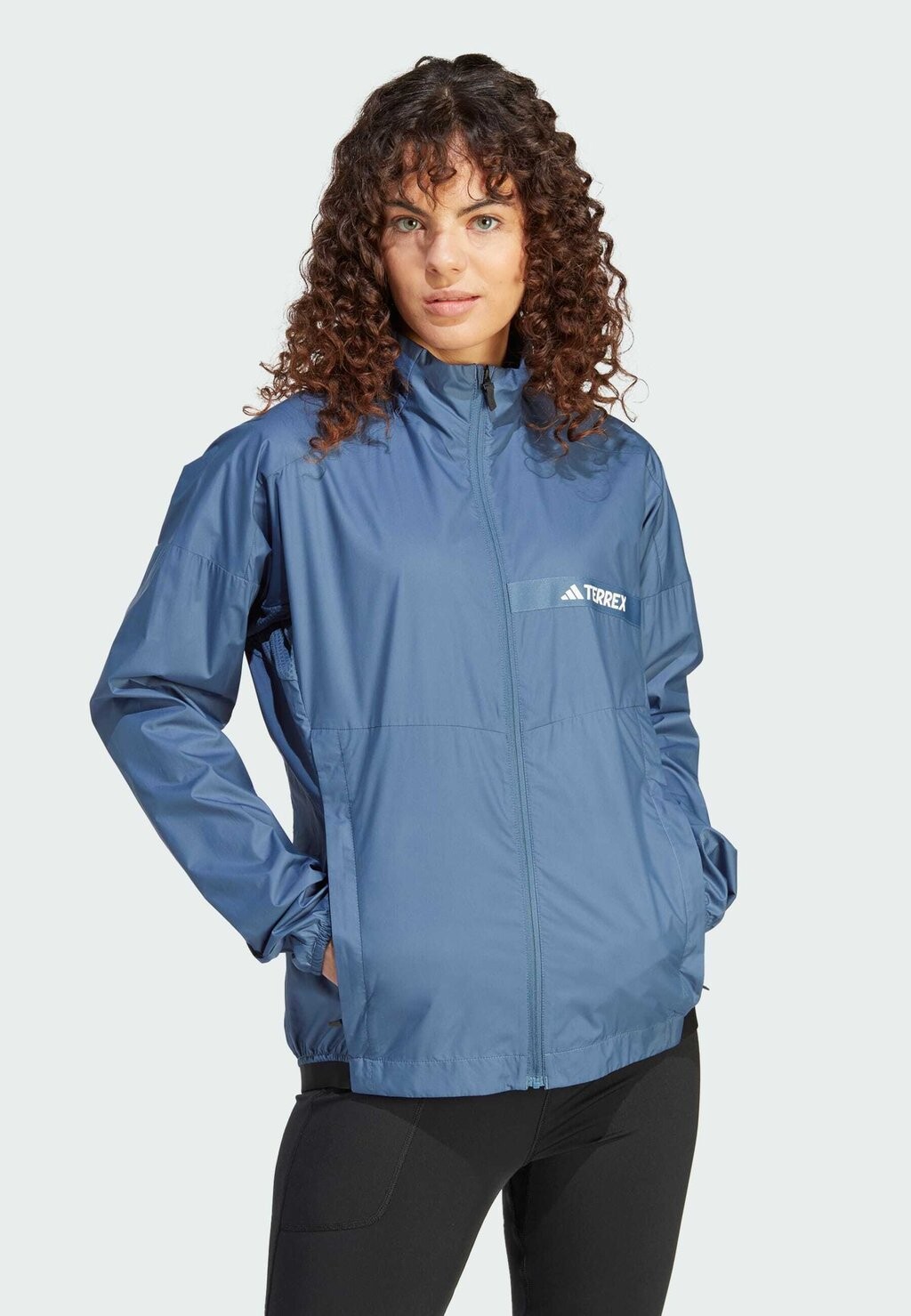 

Куртка Adidas Terrex TERREX MULTI WIND, серый