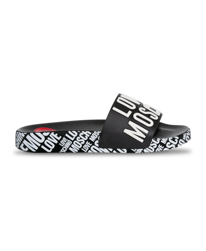 

Стильные босоножки на синтетической платформе Love Moschino, черный