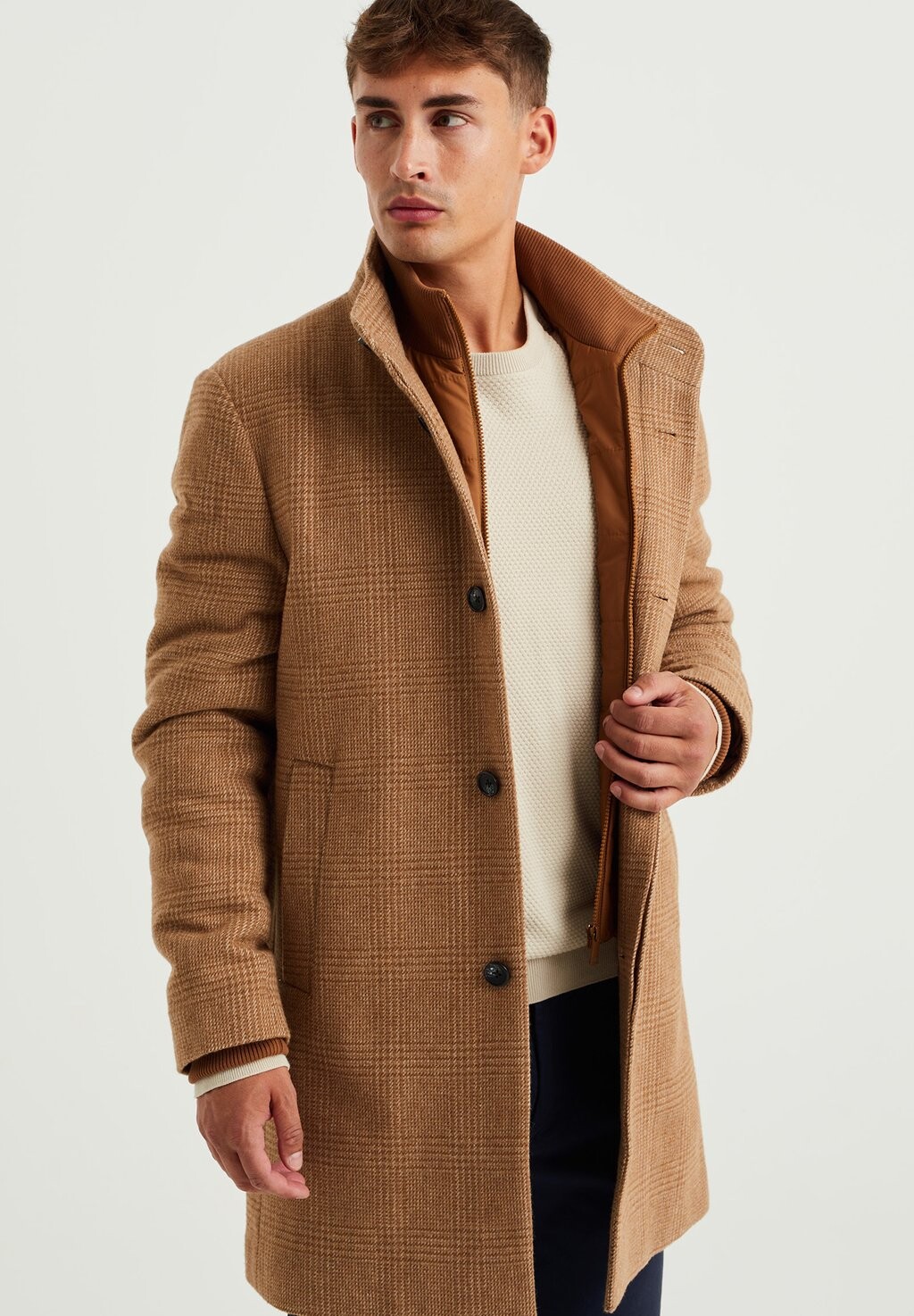 

Классическое пальто WE Fashion, желтое