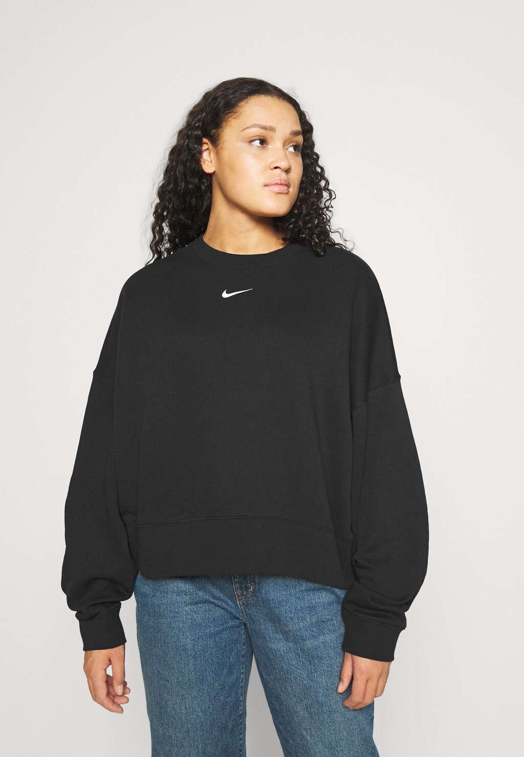 

Толстовка Nike Oversized, черный