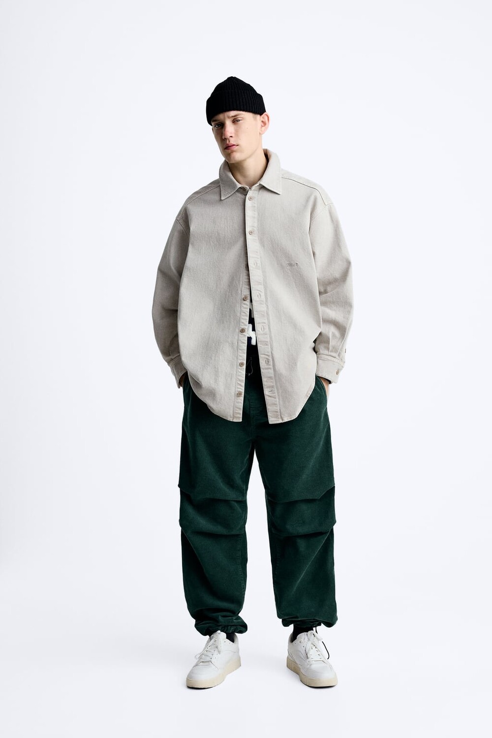 

Вельветовые брюки-парашюты ZARA, зеленый