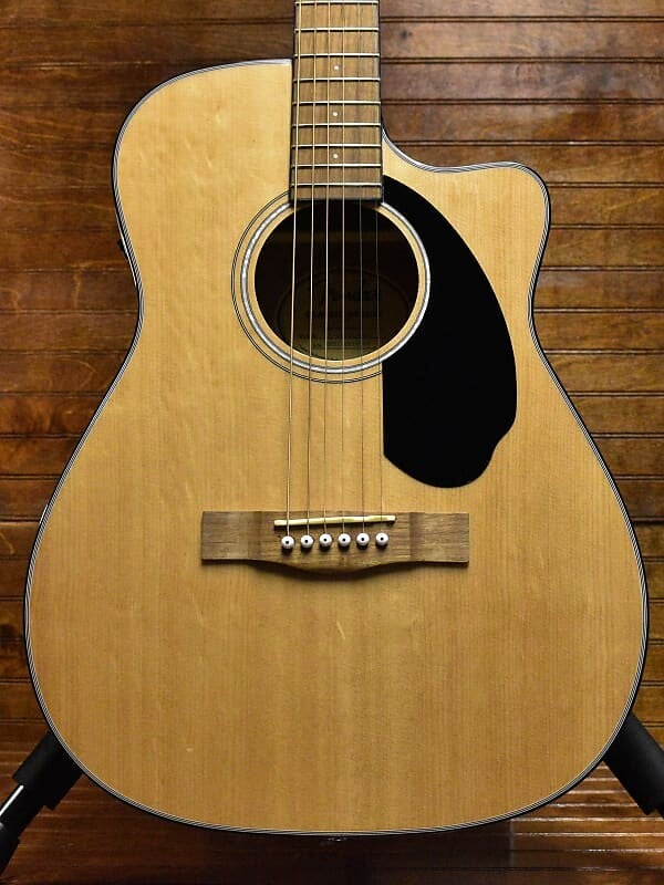 

Акустическая гитара Fender CC-60SCE Concert, Nautral