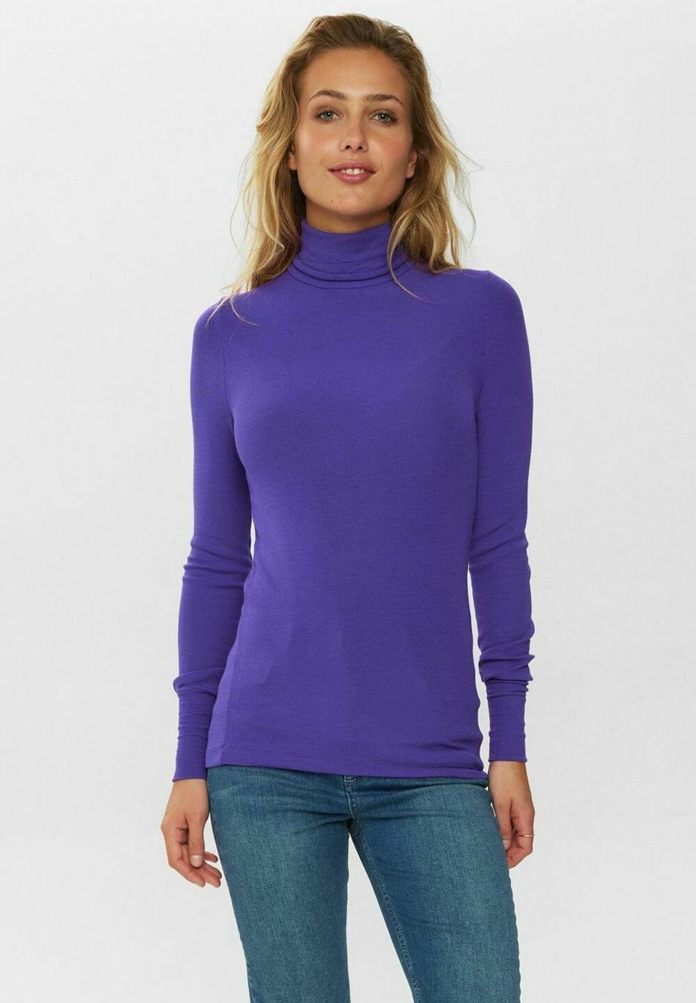 

Свитер Nmph Nubowie Rollneck, фиолетовый тилландсия, Фиолетовый;синий