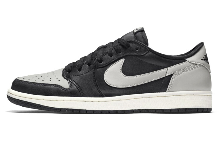 

Jordan 1 Retro Low Черный Серый (2015)