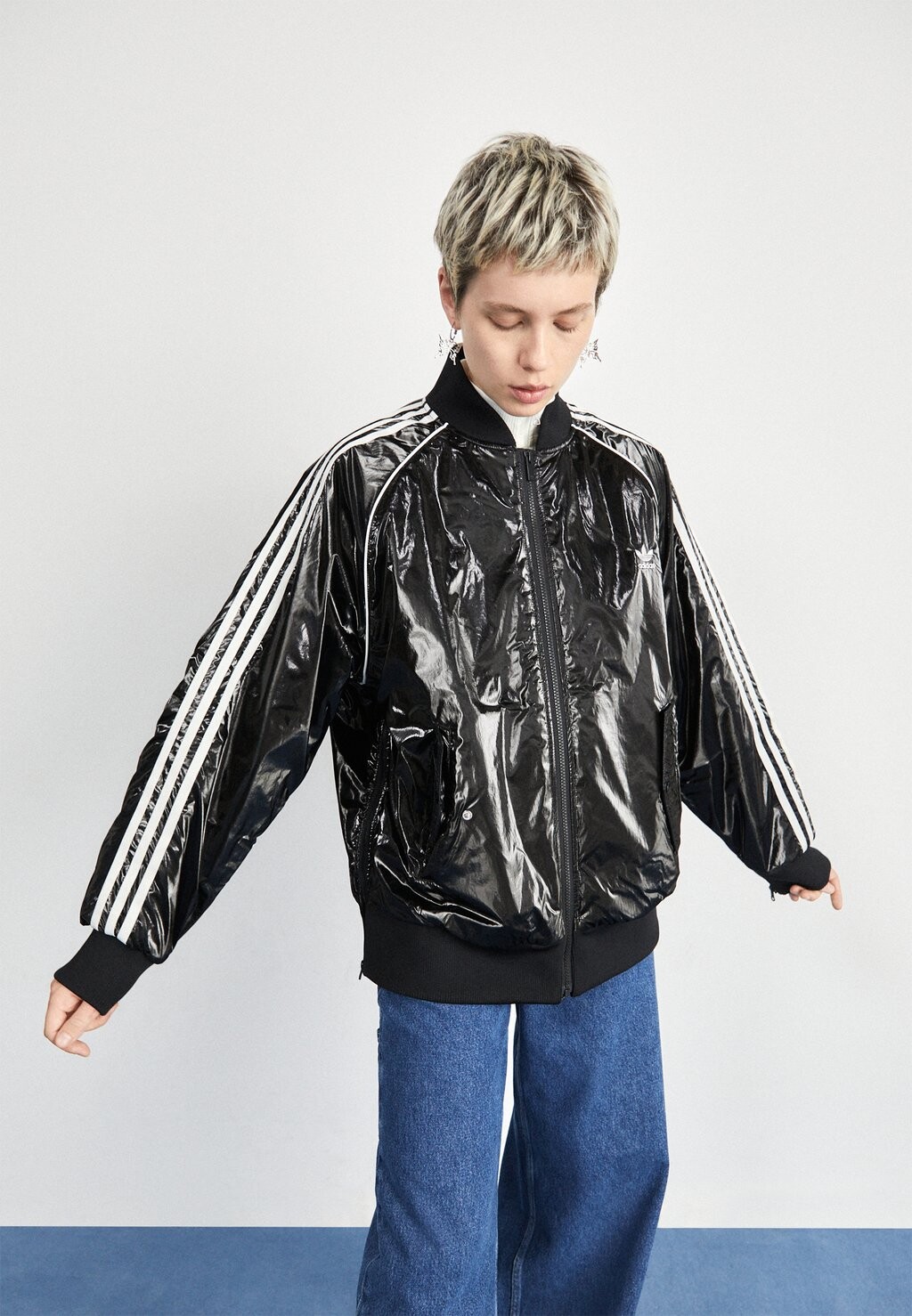 

Ветровка adidas Originals, черный