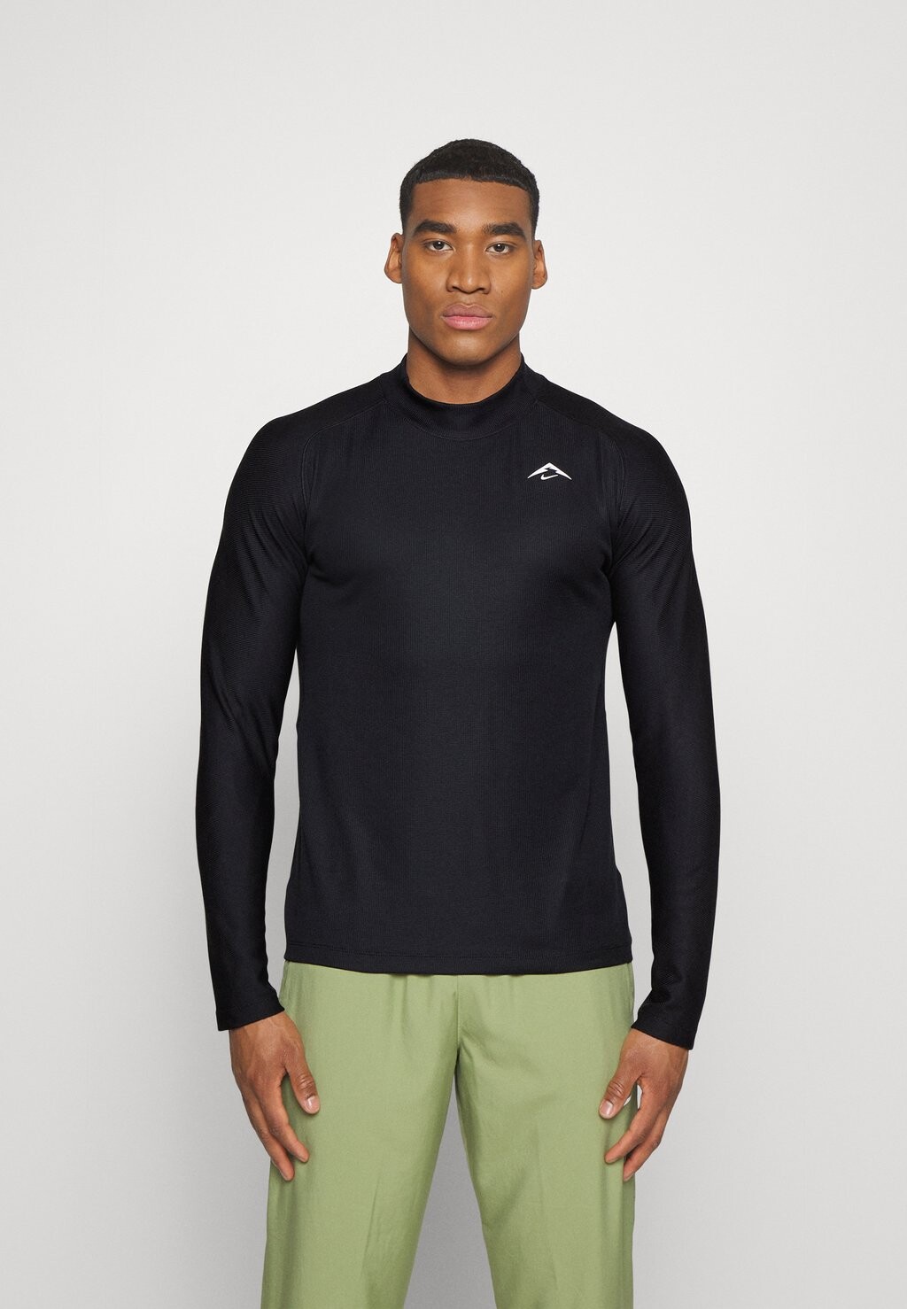 

Рубашка с длинным рукавом Nike M Df Trail Ls, черно-белая, Черный