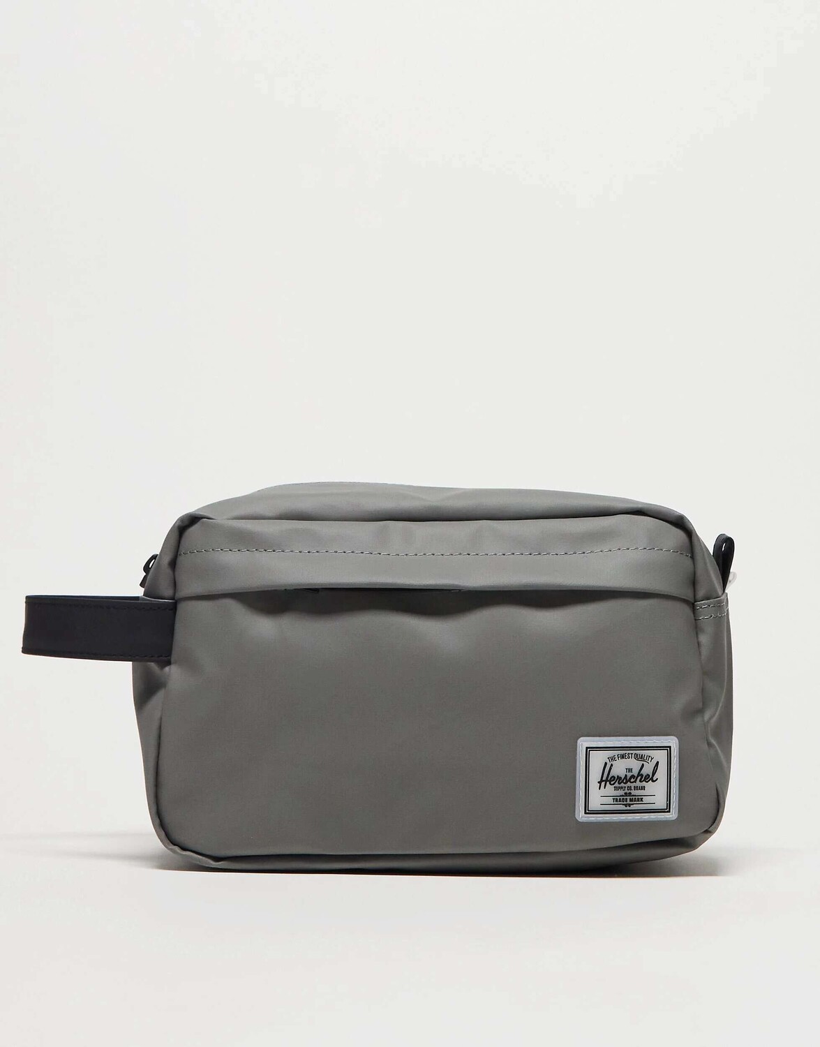 

Серый погодоустойчивый чехол для переноски Herschel Supply Co. Chapter