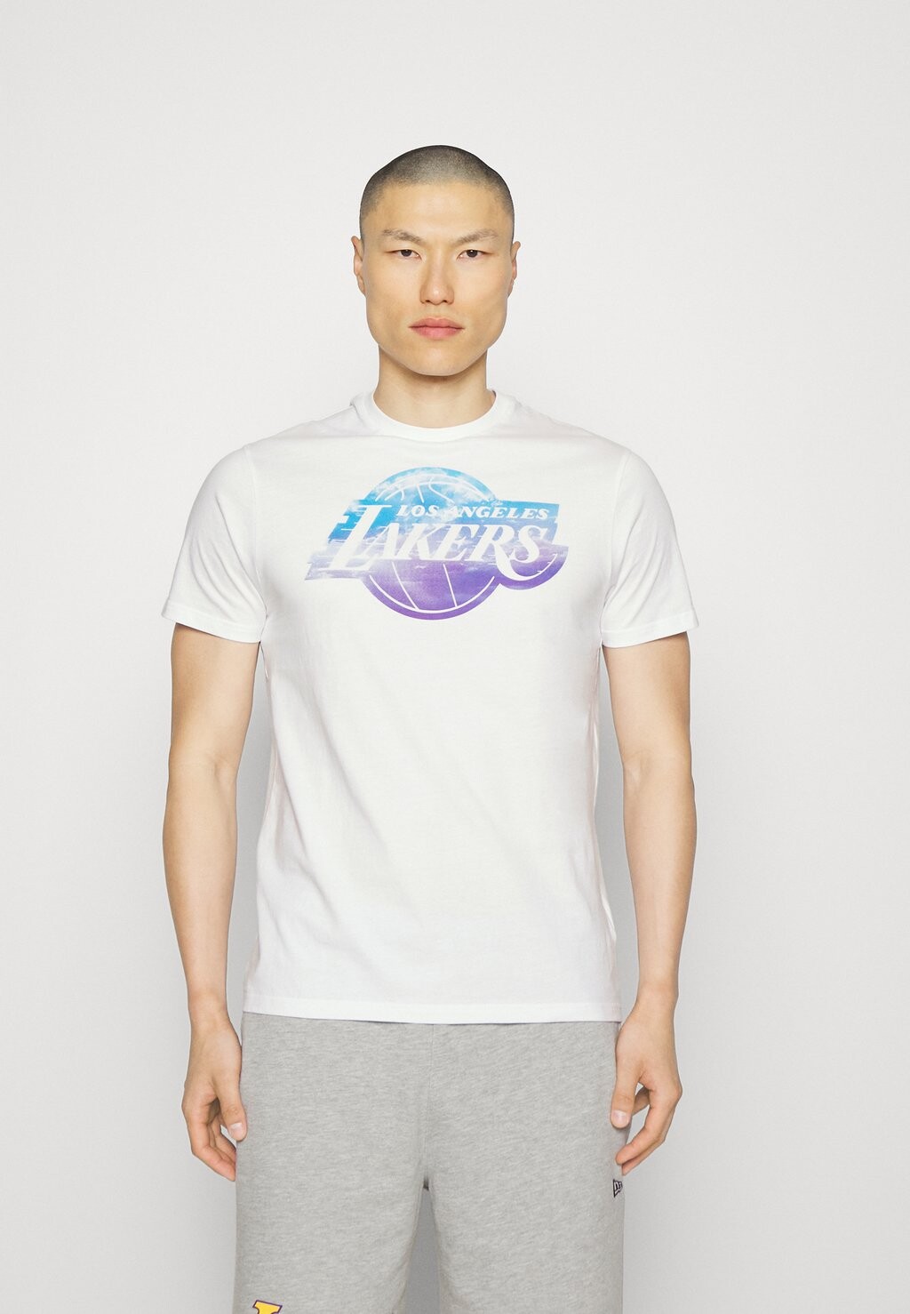 

Футболка New Era